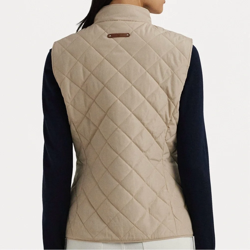 NWT Lauren Ralph Lauren Birch Tan Crest-Patch Quilted Vest Size M Lightweight